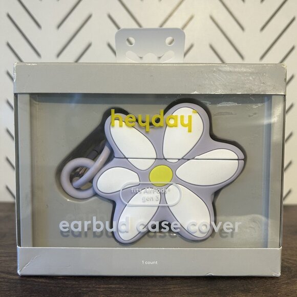 NIB Heyday Soft Purple Flower Daisy AirPods Case Cover 3rd Generation Clip - Picture 1 of 7